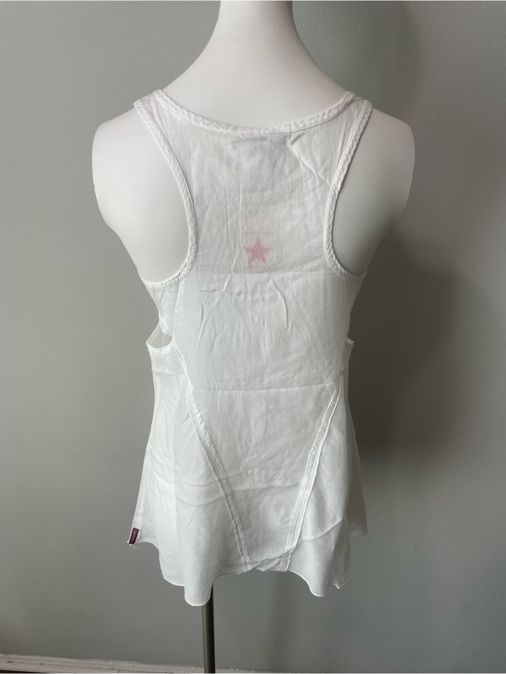 Hard Tail White Sleeveless Scoop Tank - Picture 2 of 3